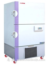 超低溫保存箱（-86℃）