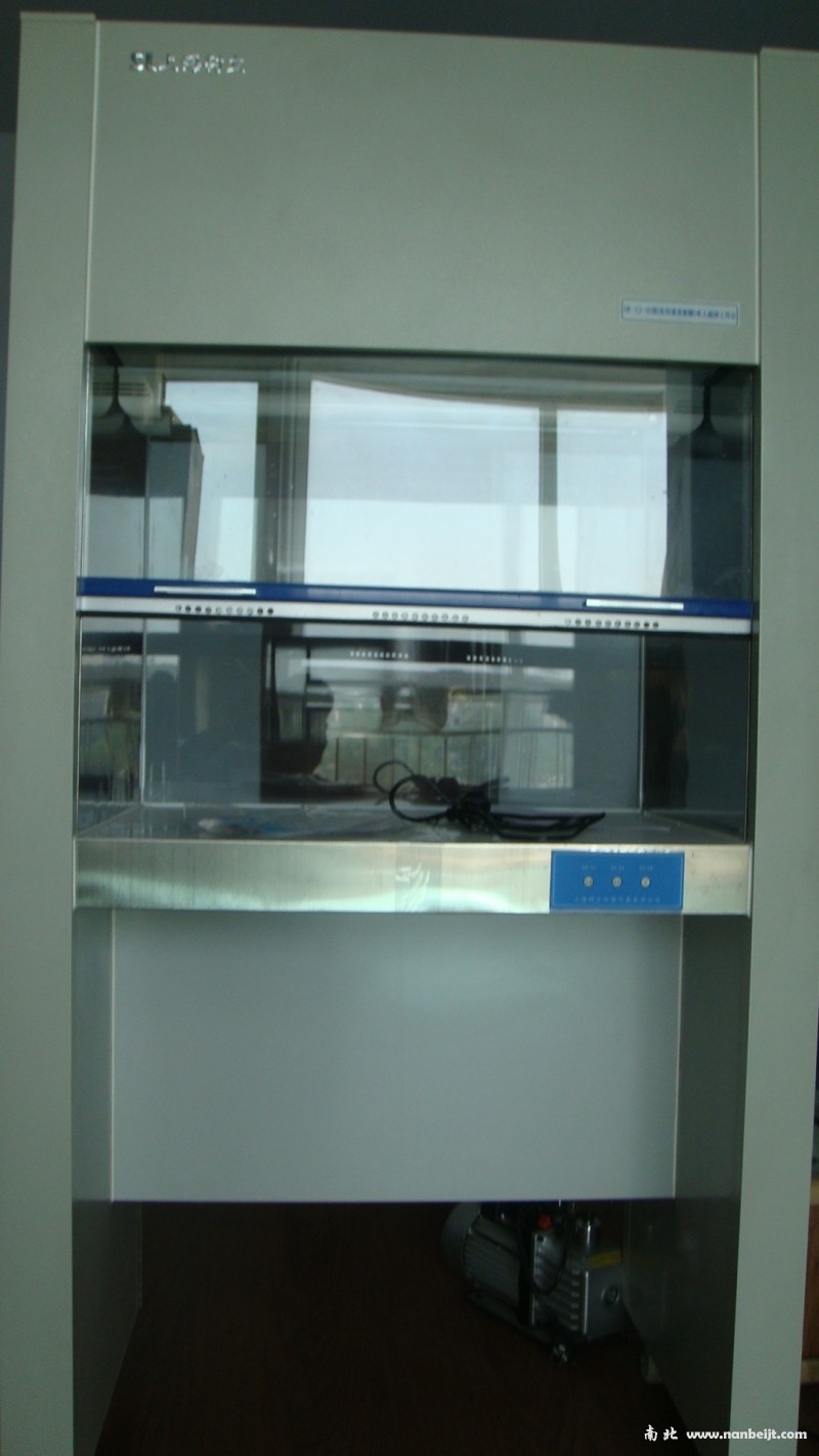 NB-650桌上式超凈工作臺(tái)