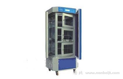 FPG3-220BY-18三溫區光照培養箱