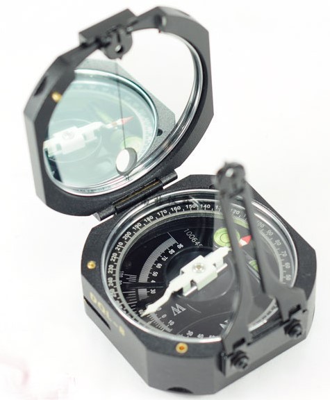 DQL-8型地質羅盤儀